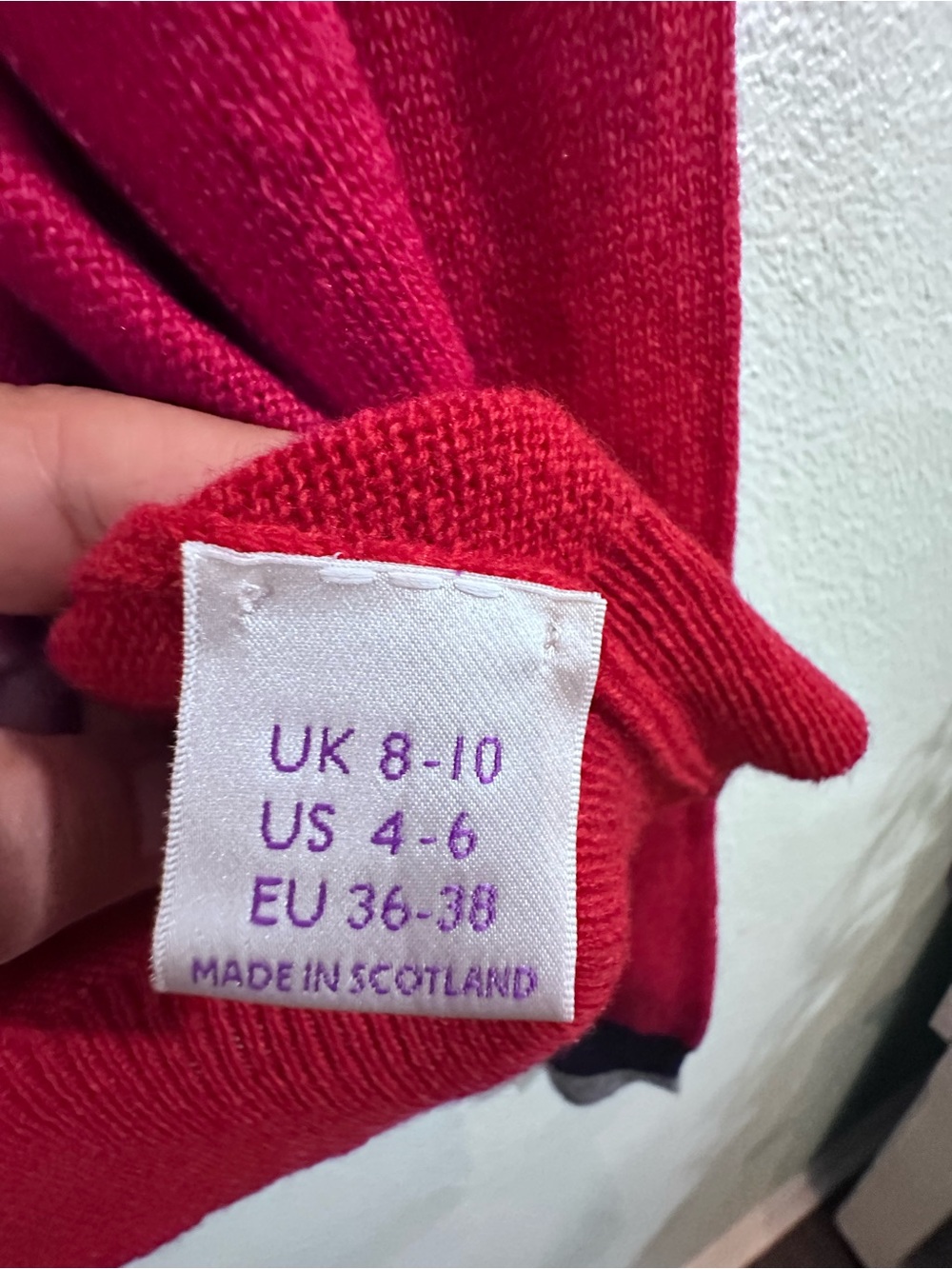 BRORA 100% Cashmere Red Cropped Cardigan Sweater UK 8-10 US 4-6 - Picture 8 of 9